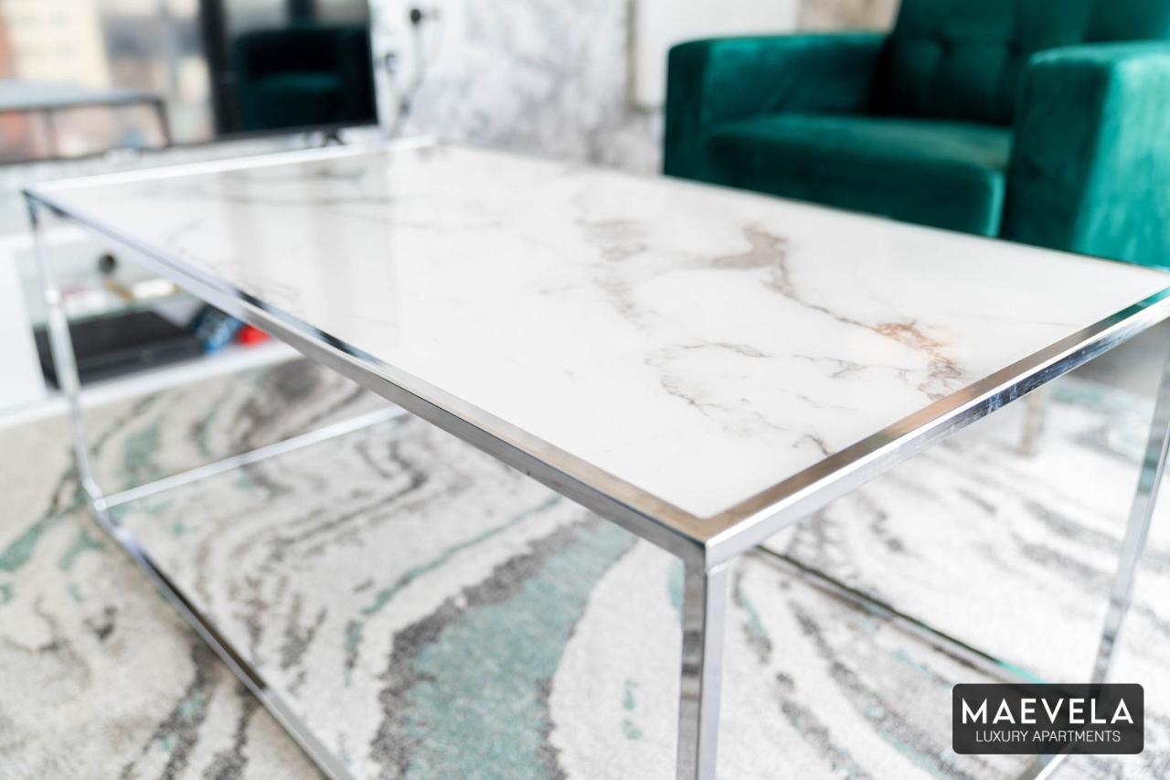 Maevela Apartments - Luxury Top Floor Penthouse - With Parking - 2 Bedroom New Build Apartment ✪ City Centre, Digbeth ✓ With Huge Patio Sliding Doors - City View - Rooftop Terrace - Ps4 & Smart Tv'S Birmingham Exterior photo