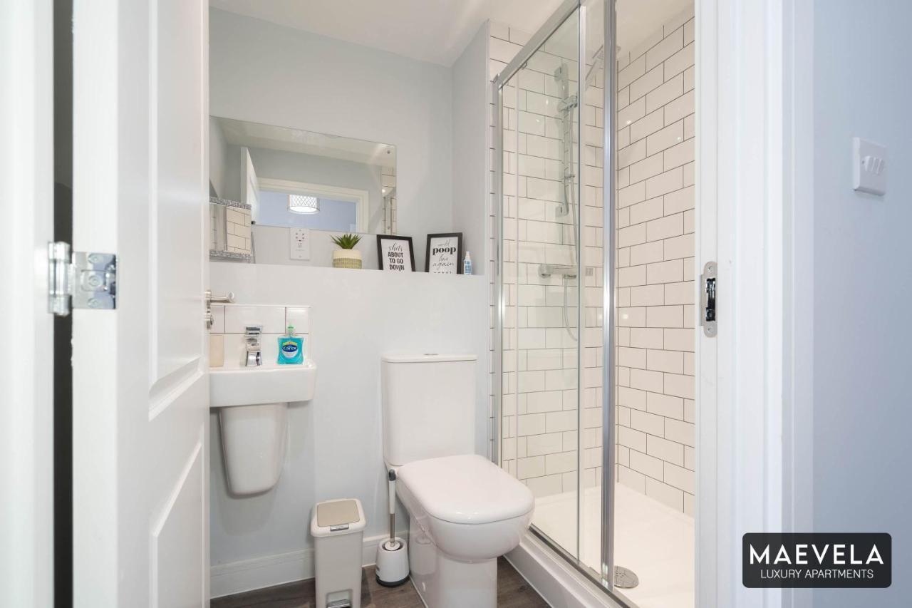 Maevela Apartments - Luxury Top Floor Penthouse - With Parking - 2 Bedroom New Build Apartment ✪ City Centre, Digbeth ✓ With Huge Patio Sliding Doors - City View - Rooftop Terrace - Ps4 & Smart Tv'S Birmingham Exterior photo